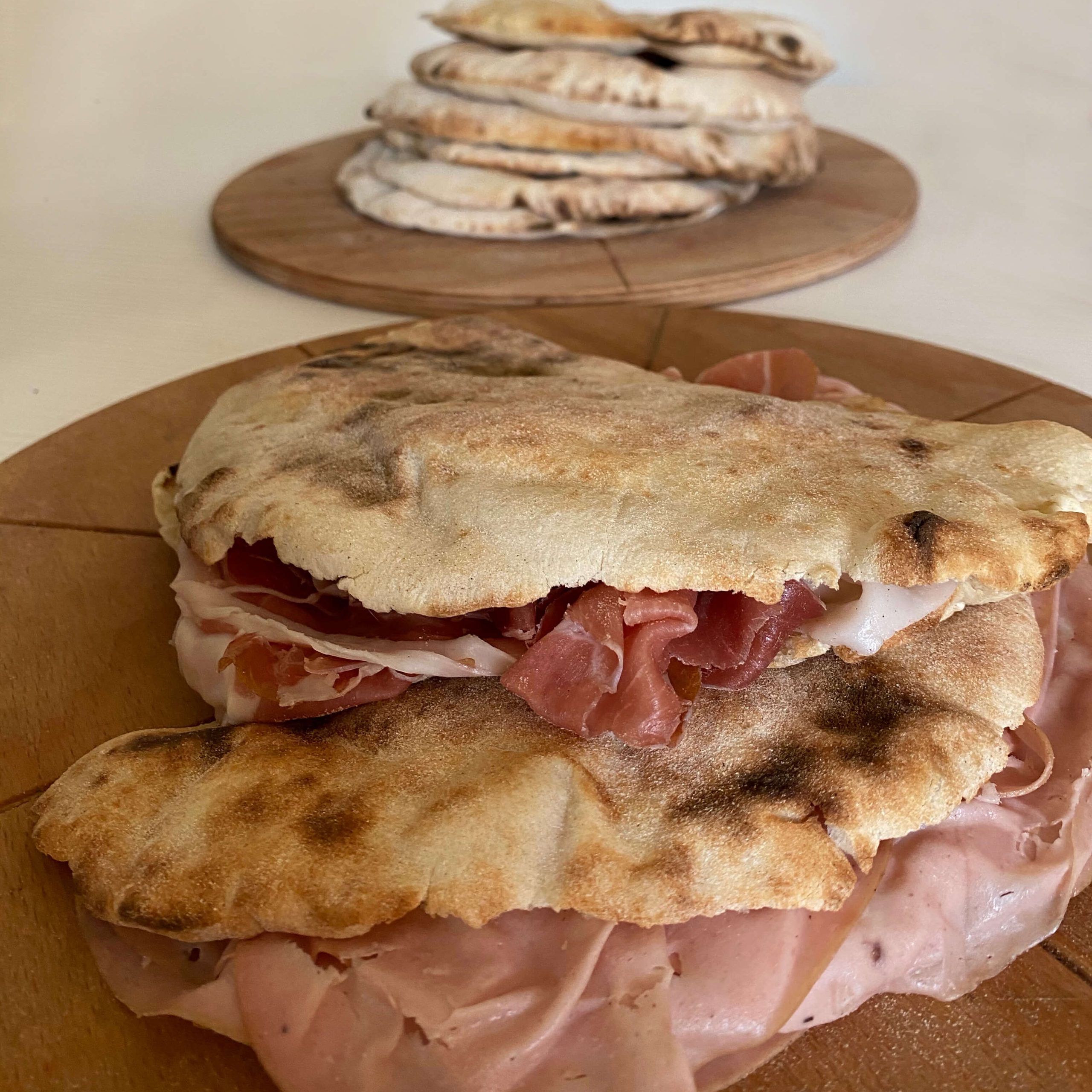 pita-e-prosciutto Rezept-Video PITA-BROT im One Gasbackofen