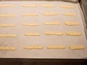 lingue-di-gatto-5 Cat’s tongue biscuits