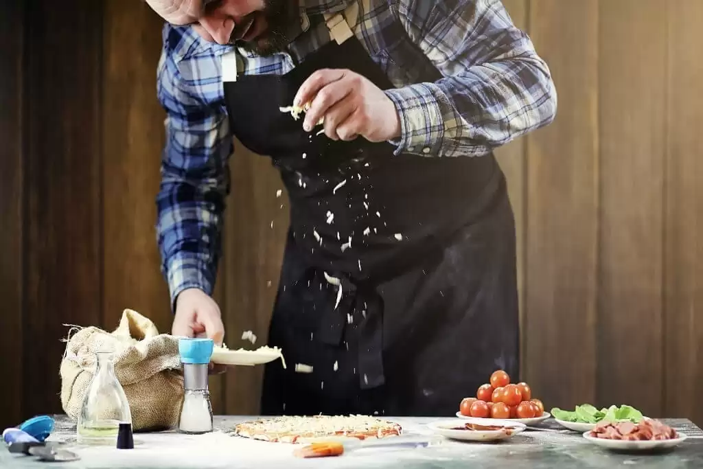 Les erreurs à éviter pour cuisiner une pizza à la maison