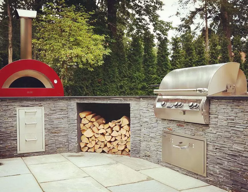 Una cocina exterior modular: ¿qué no puede faltar?