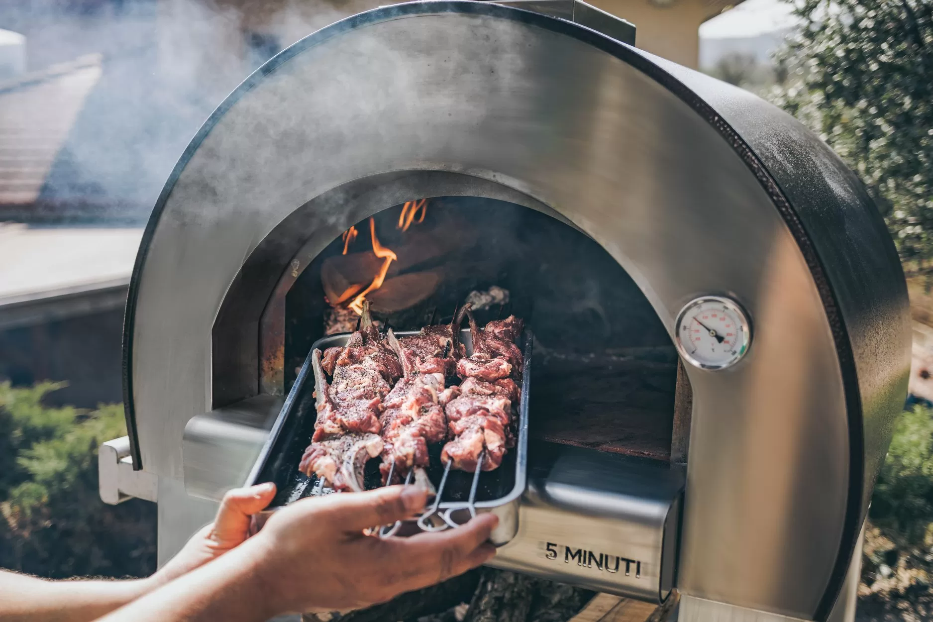 Cosa si può cucinare nel forno a legna? Ricette e consigli