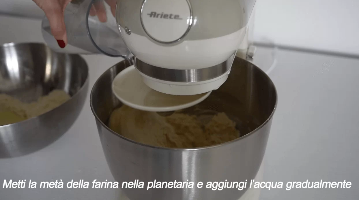 Video ricetta PIZZA fatta in casa, cucinata nel forno a legna o a gas ONE