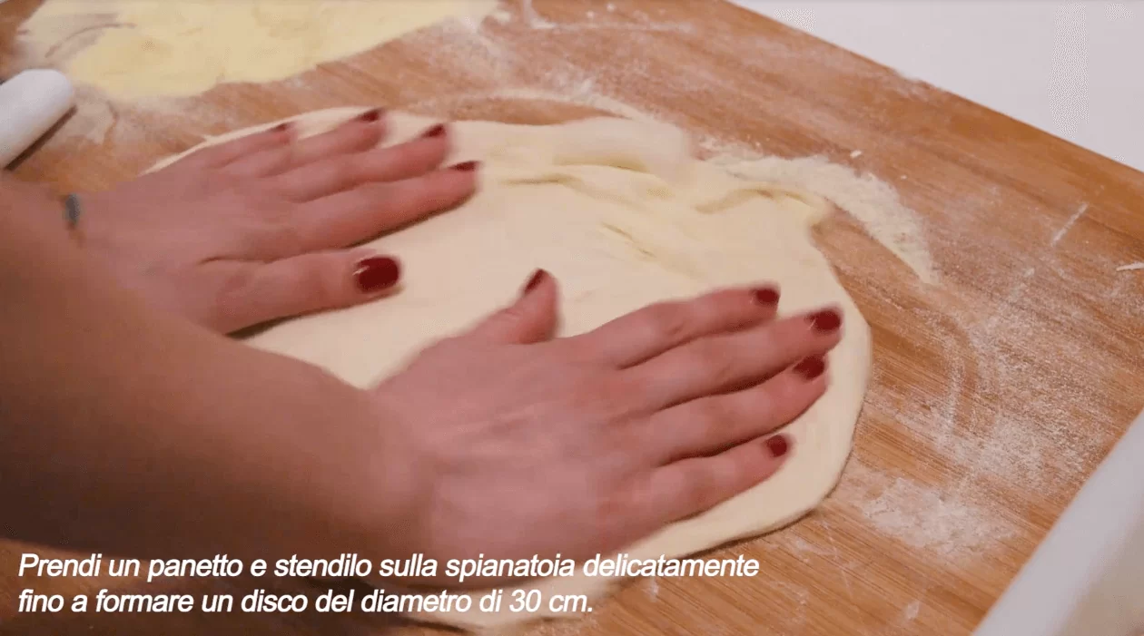 Video ricetta PIZZA fatta in casa, cucinata nel forno a legna o a gas ONE