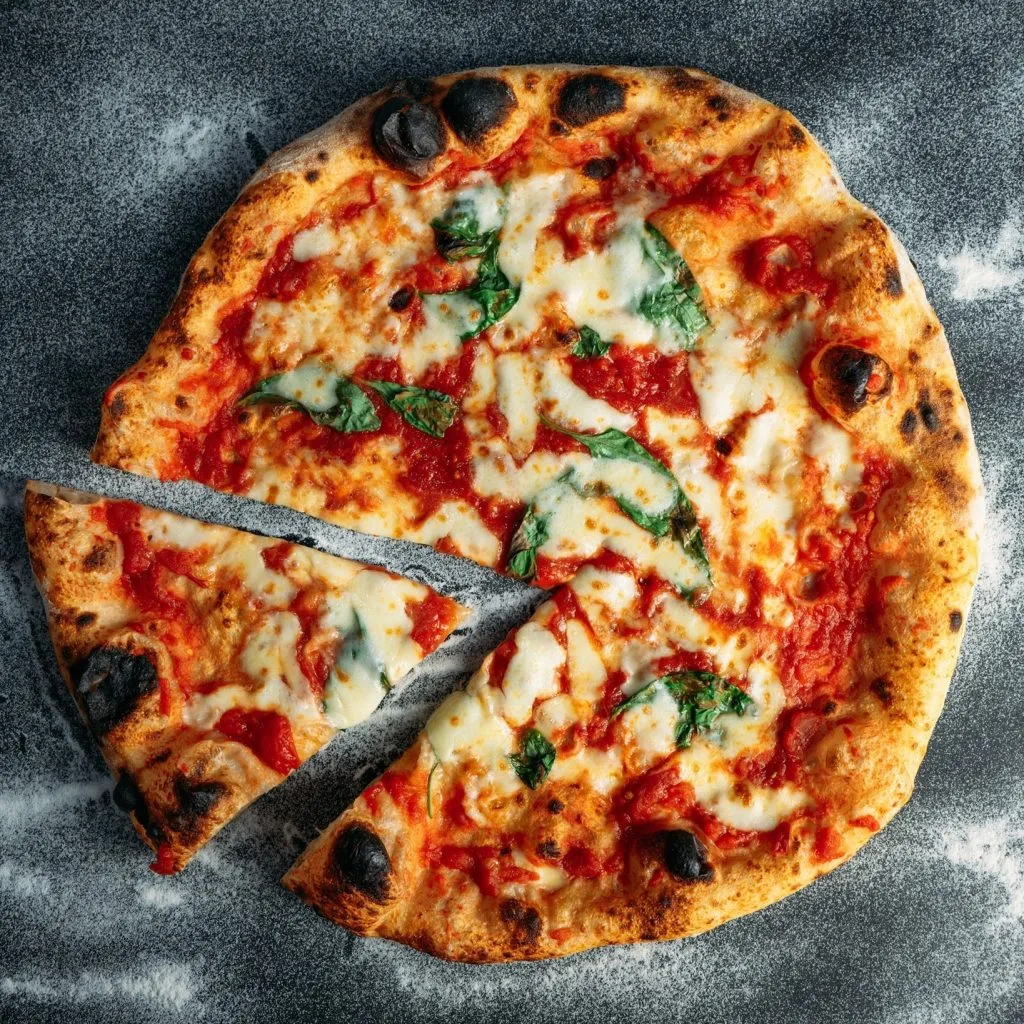 ¿Cuántas calorías tiene la pizza? ¡la pizza no engorda! | Alfa Forni