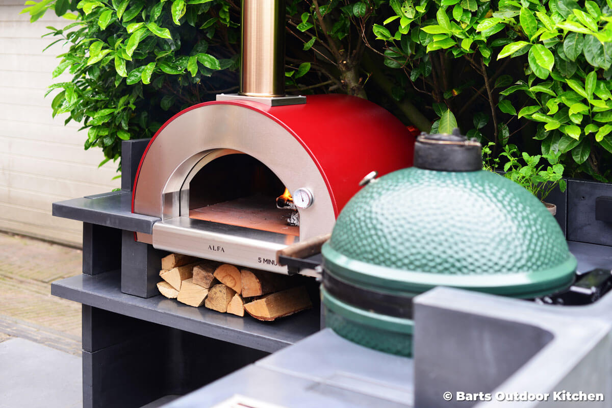 pizza-bbq-italian-style 4 Tipps für die Gestaltung der perfekten Outdoor-Küche