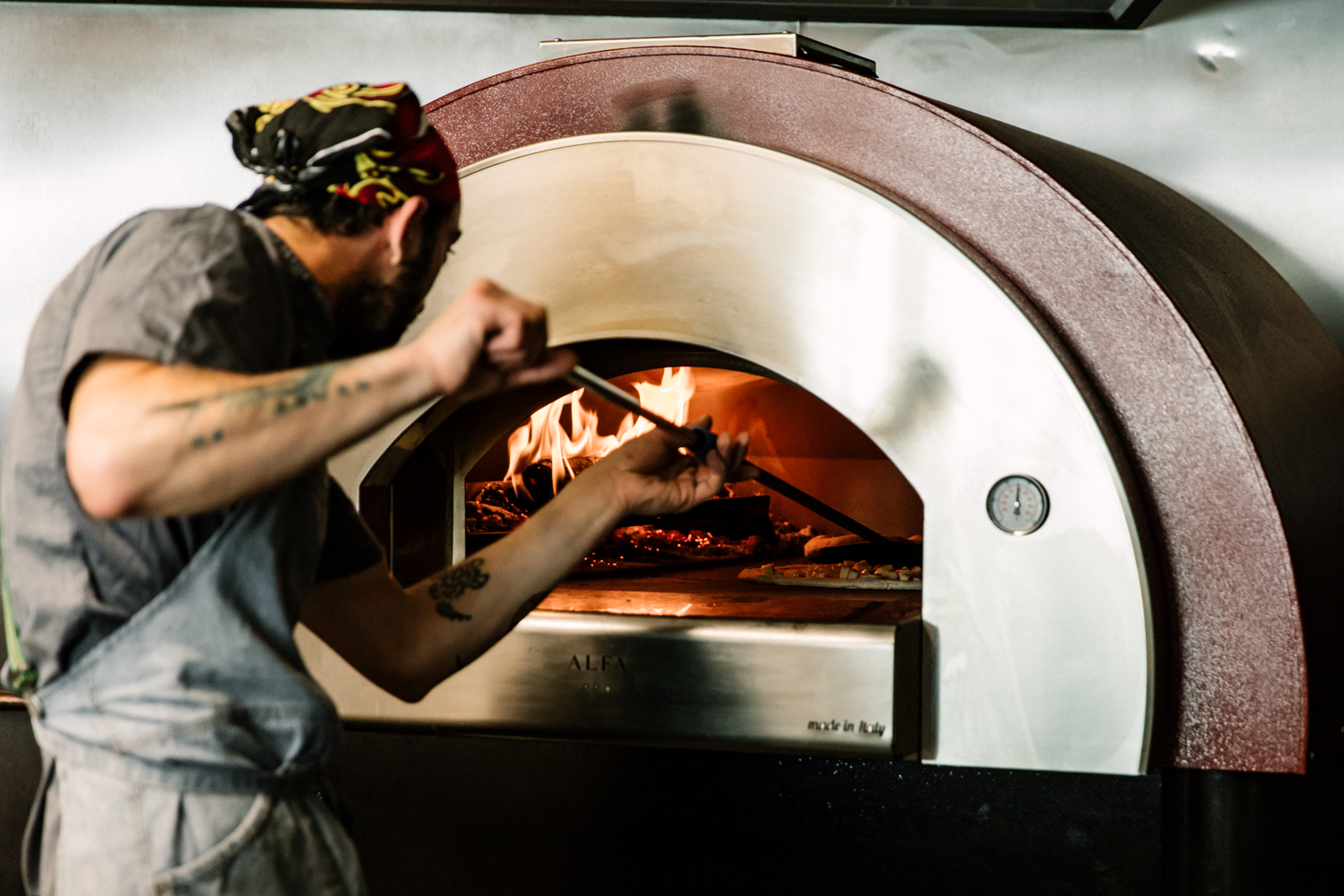 Decoración moderna para pizzería: 3 elementos principales