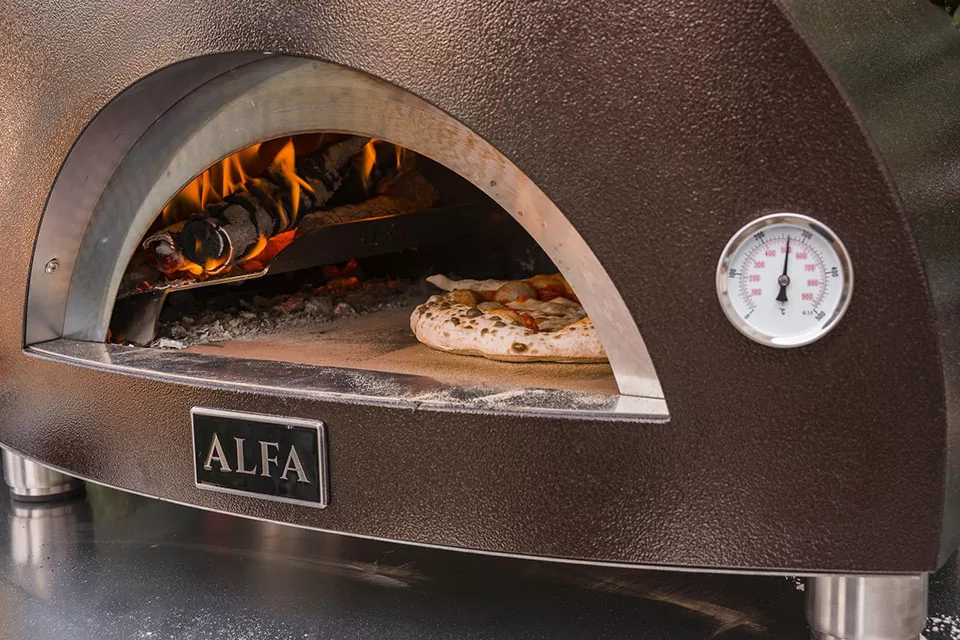 Horno de leña: ¿cómo funciona y cómo utilizarlo?