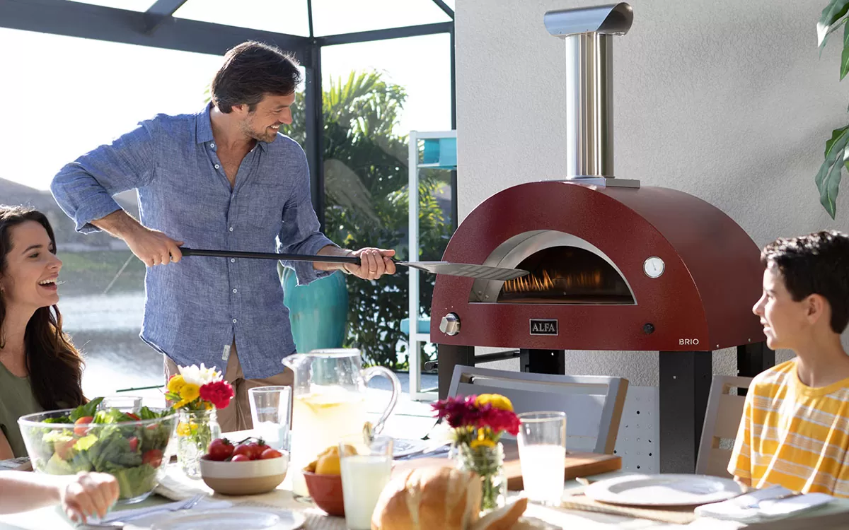 Temperatura, isolamento, coibentazione e resistenza, tutto in unico forno per pizza: il forno Alfa