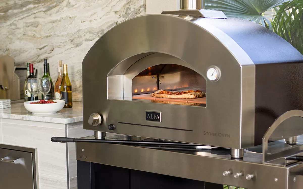 stone-alfaforni-pizza-oven Auch zu Hause perfekte Pizzen backen Mit Alfa-Öfen wie in einer echten Pizzeria