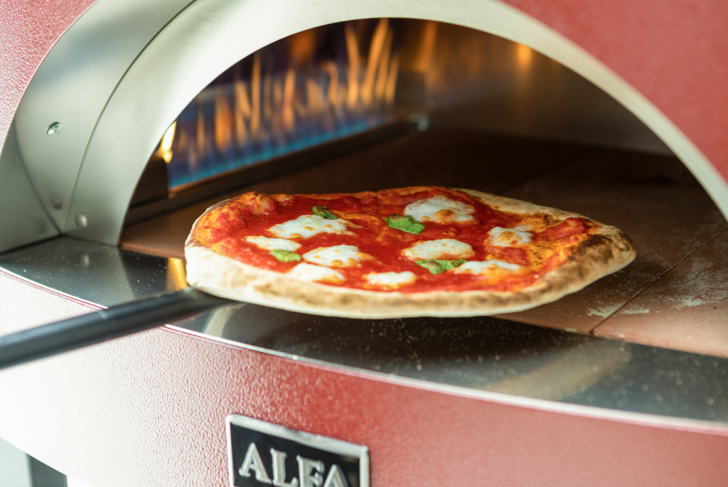 5 Tips para Perfecccionar Cocinar Pizzas Con Tu Horno a Leña o Gas