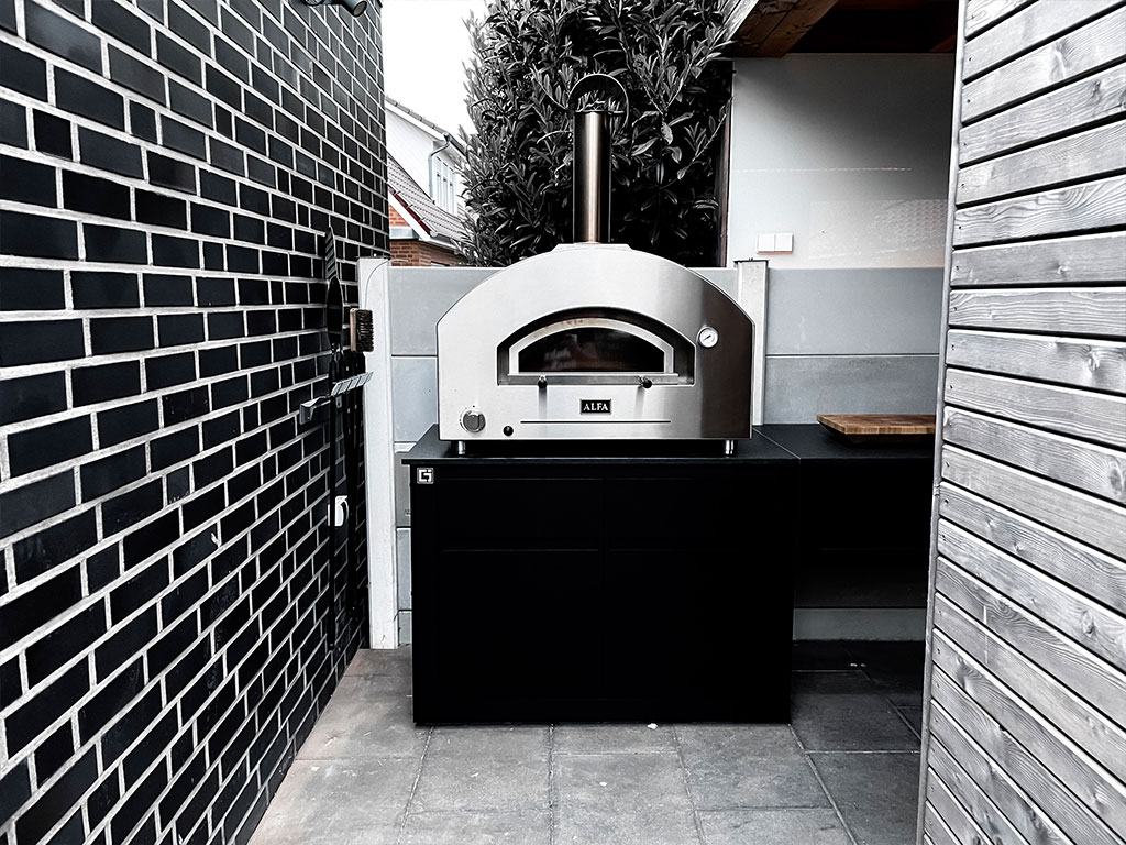 futuro-2-pizze-alfa-forni-cucina-allesterno FUTURO 2 Pizze