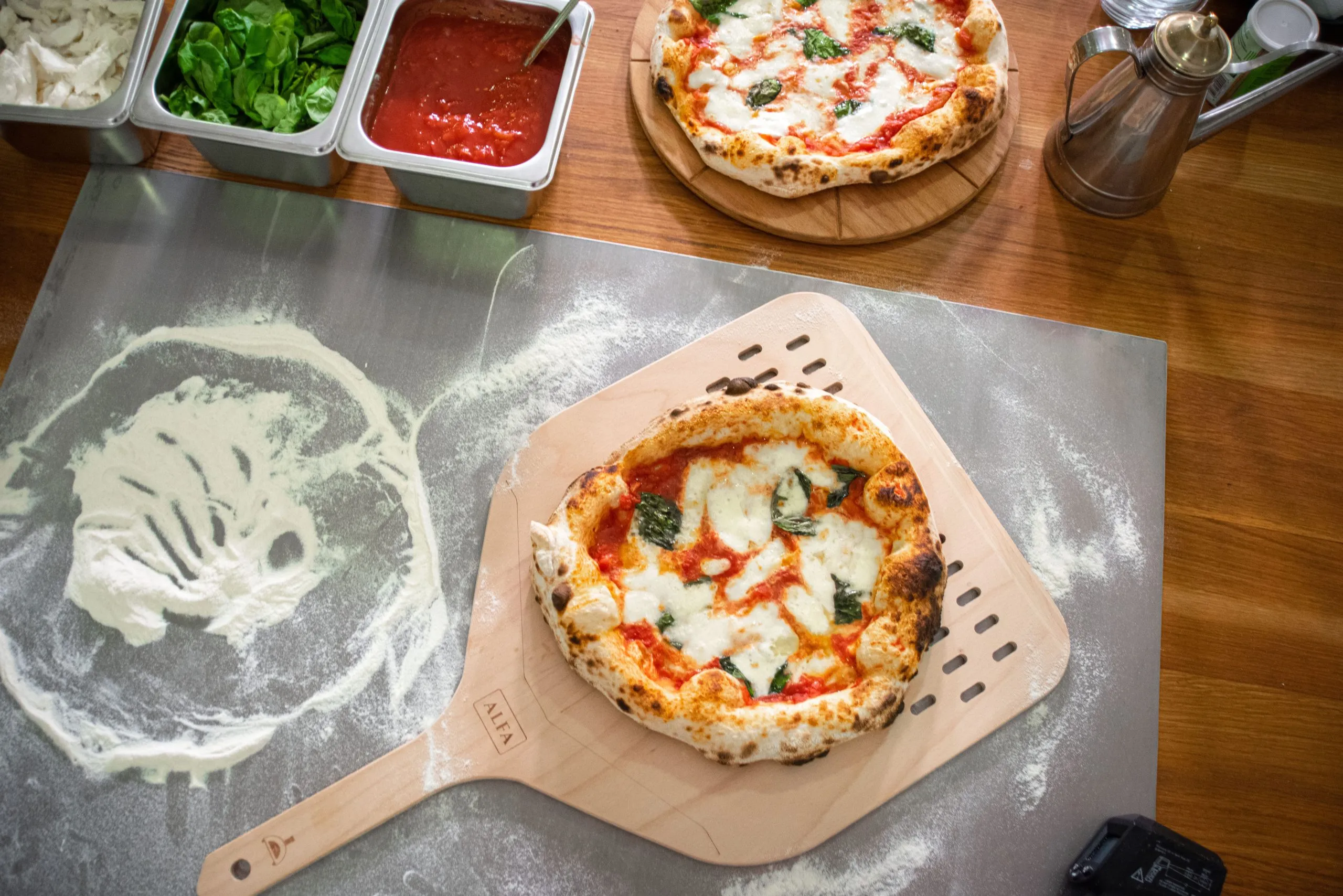 Houten pizzaschep