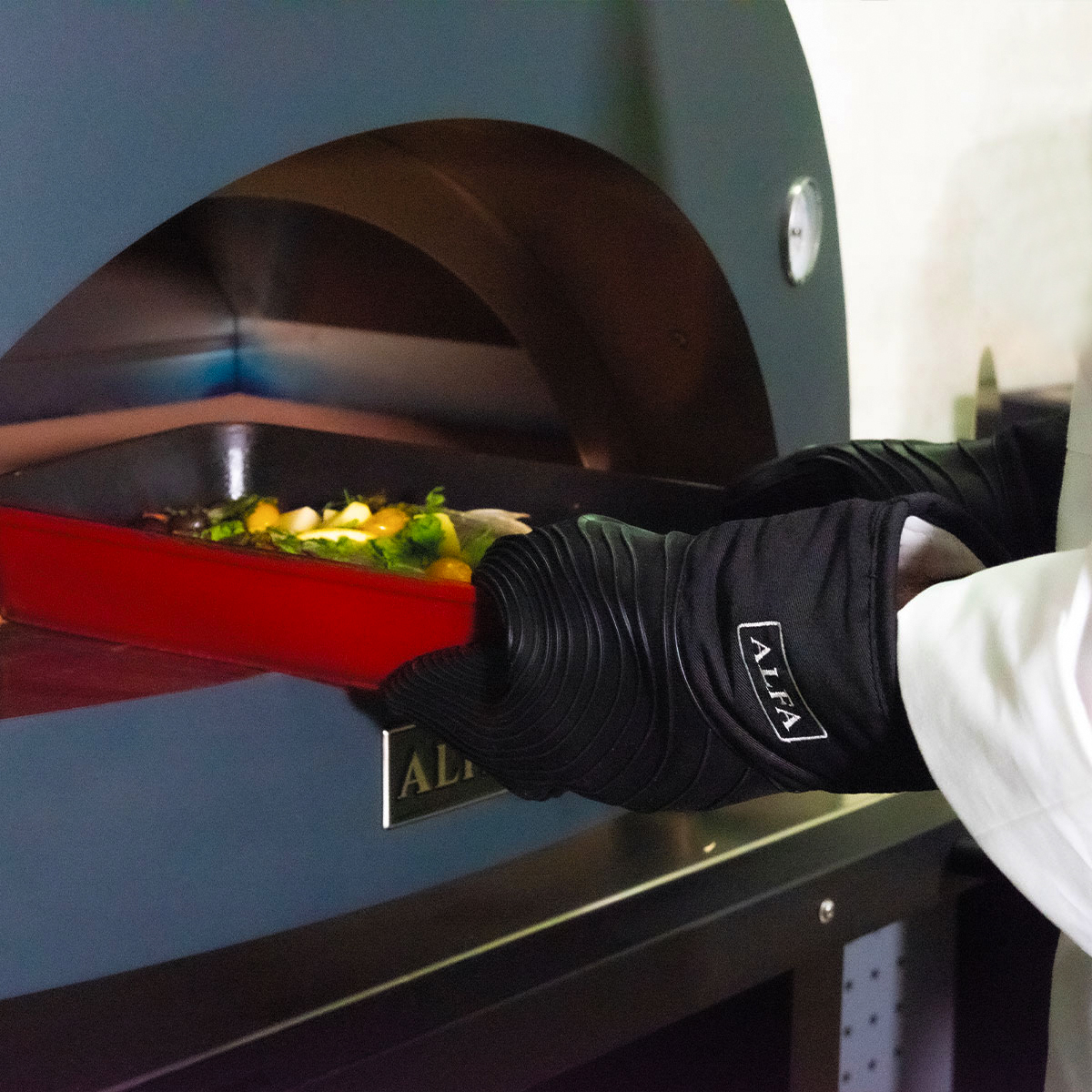 Pizza oven accessories