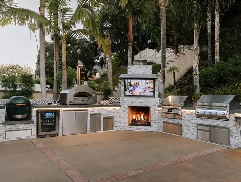 Cuisine outdoor: idées et solutions pour votre cuisine d’extérieur avec four à pizza