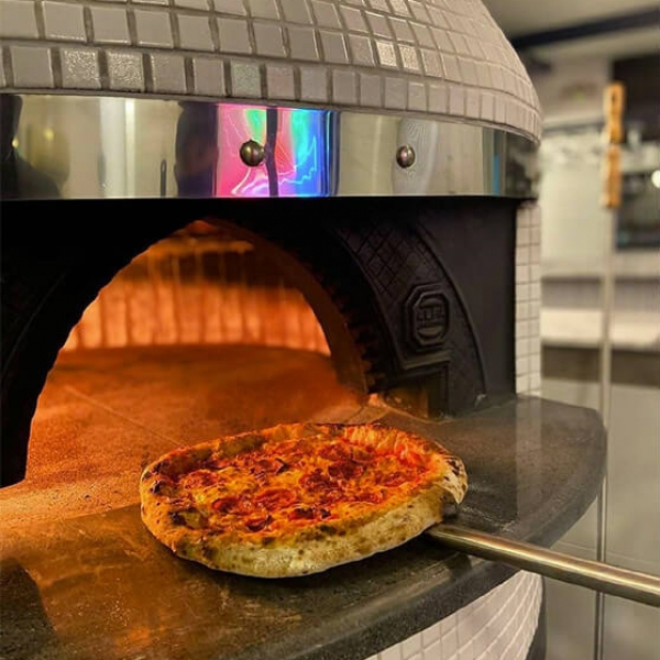 Domestic and commercial Pizza ovens | Alfa Forni